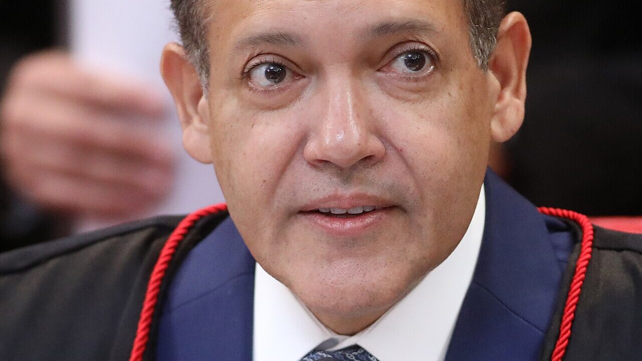 NUNES MARQUES: a leniência de um ministro que deixa questionar as urnas