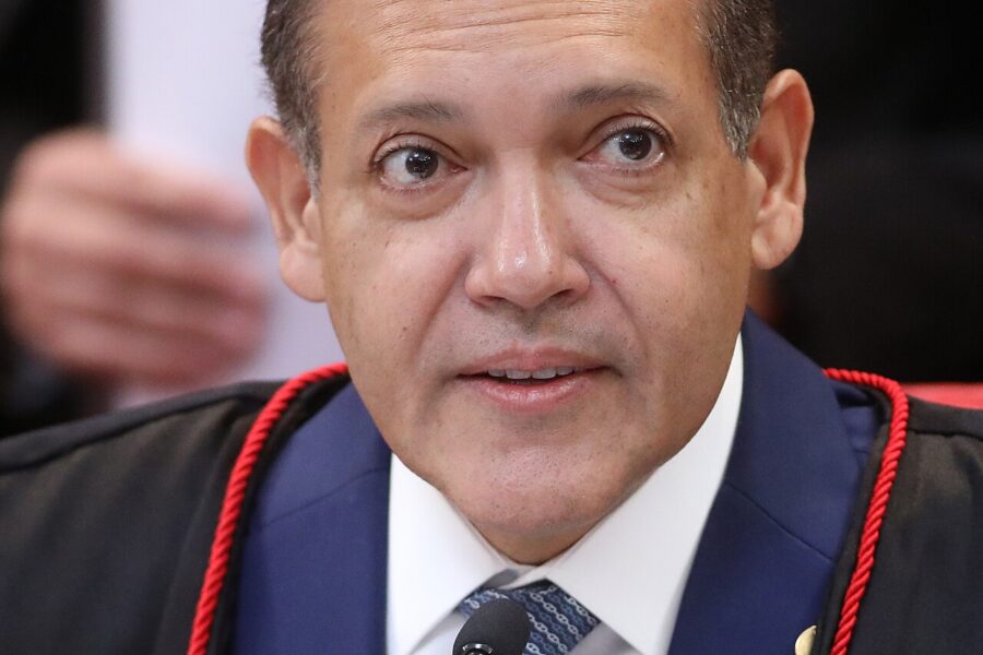 NUNES MARQUES: a leniência de um ministro que deixa questionar as urnas
