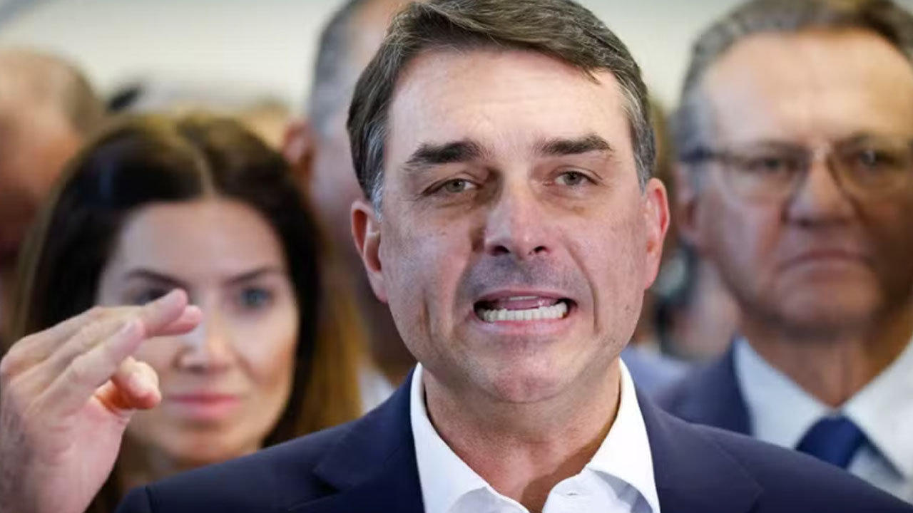 Flávio Bolsonaro (PL-RJ) em pronuciamento