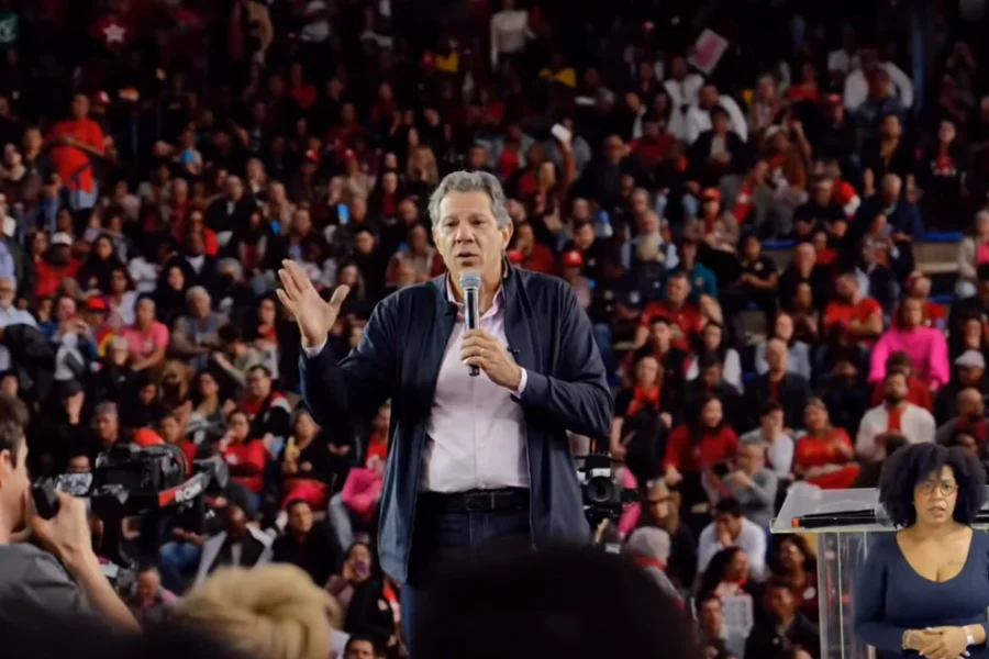 Pesquisa Quaest: em um mês, Haddad tira vantagem de Tarcísio de Freitas