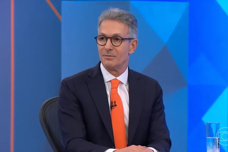 GAFE: Zema comete erro no Jornal Nacional e diz que tem “programas contra as mulheres”