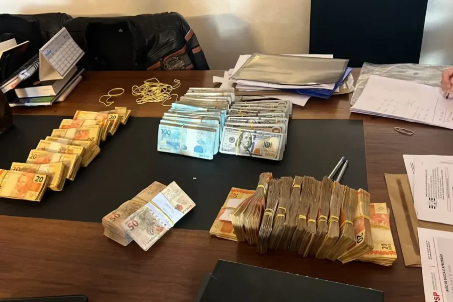 Polícia e MP encontram R$ 287 mil e US$ 89 mil em imóvel em Sorocaba; Milton Leite segue foragido