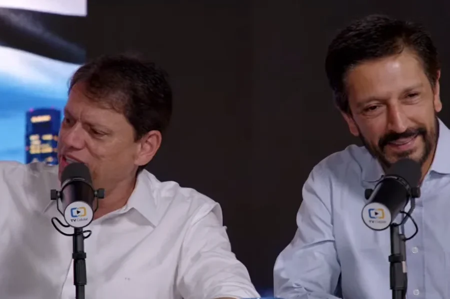 Flávio Bolsonaro manda o ‘amigo’ Ricardo Nunes se tratar em hospital veterinário