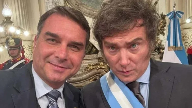 ERA MILEI: ARGENTINA PERDE 32 MIL EMPRESAS, DESEMPREGO DISPARA; FLÁVIO QUER O MESMO